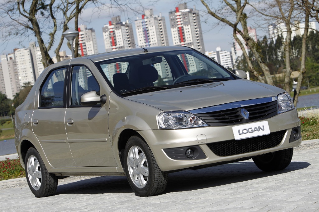 Renault Logan (2004-2015 гг.): Крепкий орешек