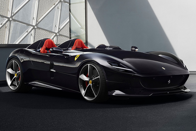 Ferrari Monza SP1 & SP2: 810 л.с./0-100 км/ч за 2,9 с/>300 км/ч