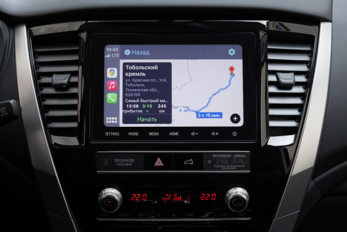 Широкий функционал мультимедийки Mitsubishi Connect с 8-дюймовым экраном и интеграцией смартфона порадует любителей гаджетов