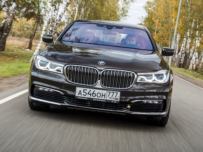 Первый тест-драйв BMW 7-серии состоялся в России