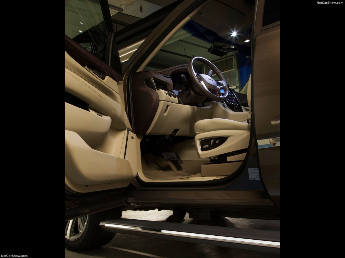 Cadillac-Escalade_EU-Version-2015-1600-38.jpg