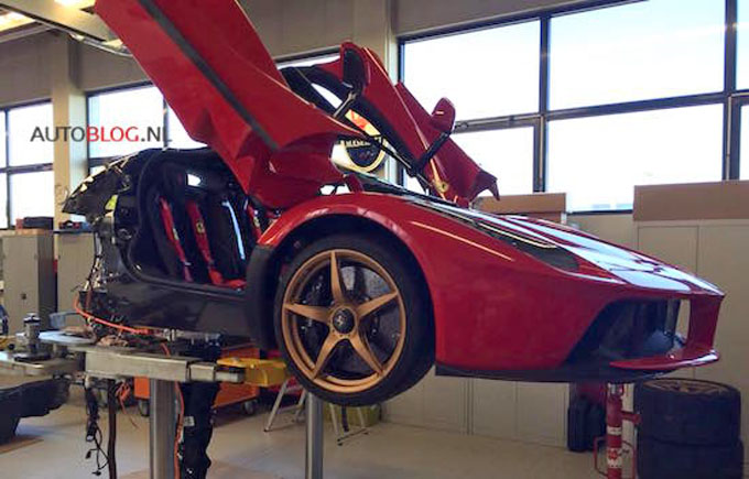 LaFerrari проходит обслуживание