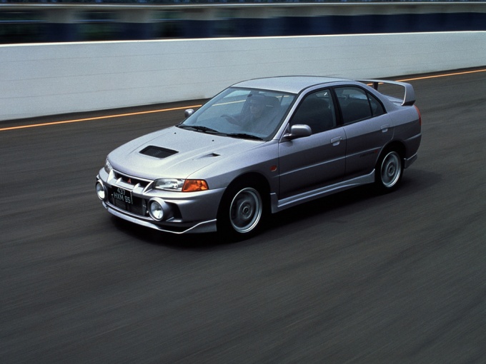 Mitsubishi Lancer Evolution четвертого поколения (1996–98)