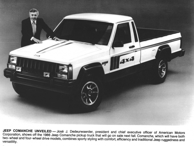 Jeep Comanche (1986-1992) был рамным, тогда как  Cherokee имел несущий кузов