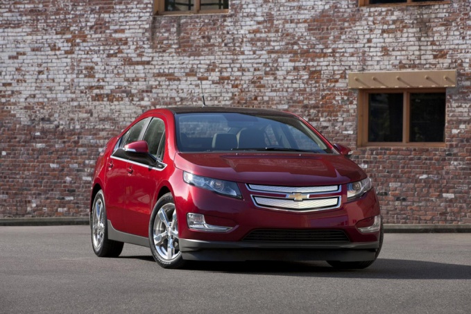 Топливная экономичность «розеточного» гибрида Chevrolet Volt — пока секрет