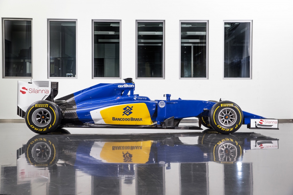 20150130_Sauber_C34-Ferrari_Side.jpg