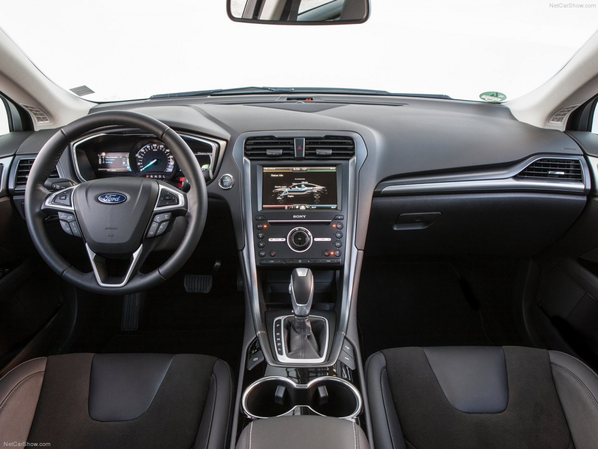 Ford-Mondeo_Hybrid-2015-1600-0f.jpg