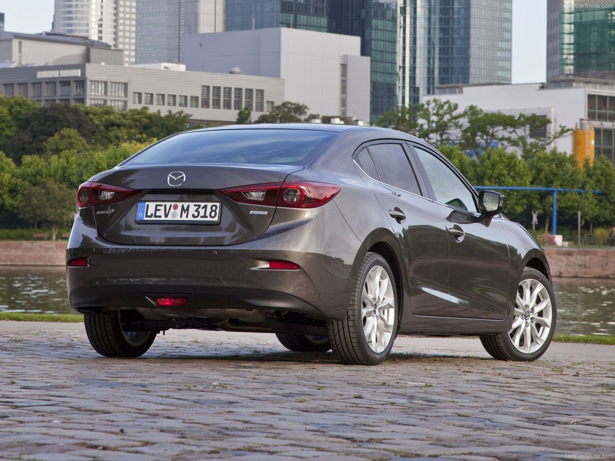 Mazda-3_Sedan-2014-1600-21.jpg