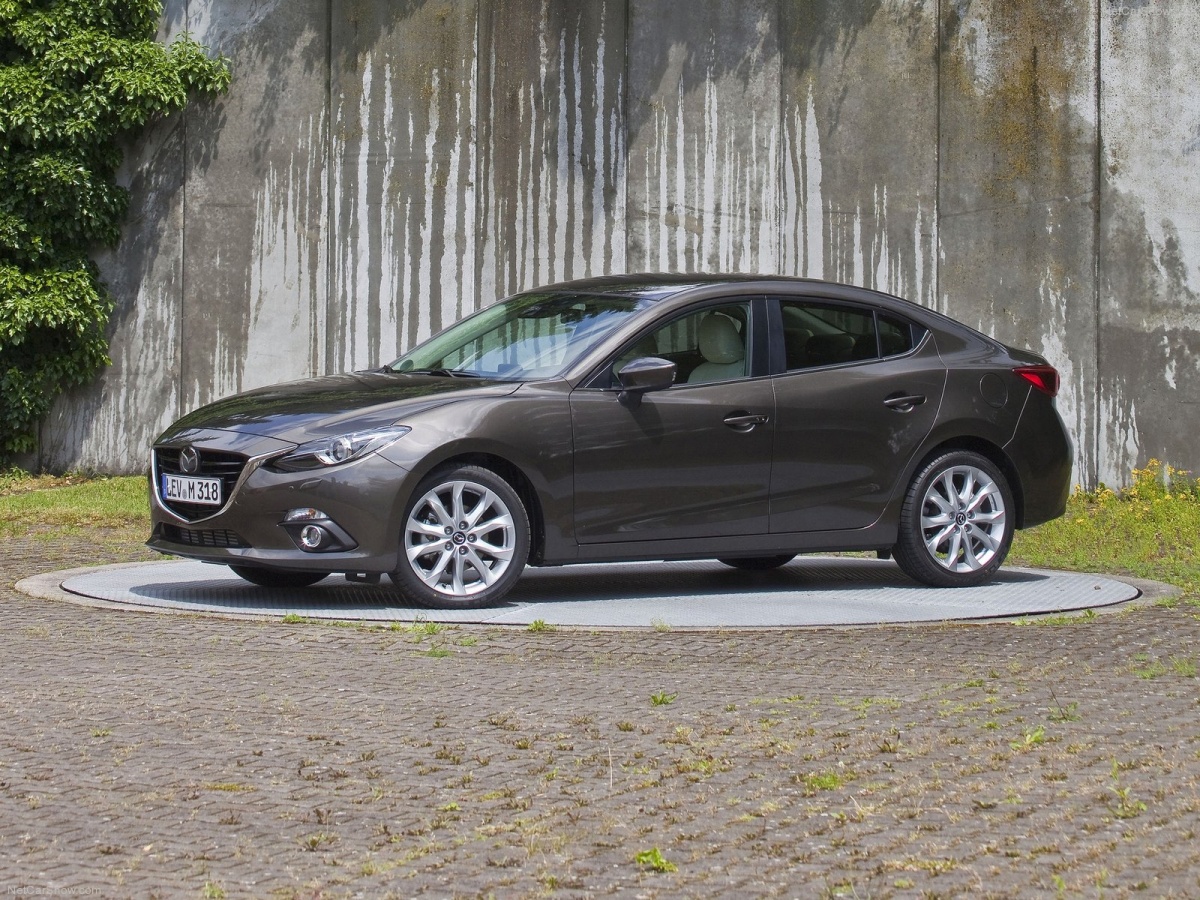 Mazda-3_Sedan-2014-1600-08.jpg