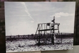 6 июня 1966 г. бригада мастера В.Б.Полупанова пробурила разведочную скважину Р-2, давшую настолько большой приток газа, что сначала показаниям приборов не поверили. Так было открыто Уренгойское месторождение, остающееся крупнейшим "сухопутным" в мире
