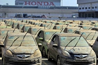 1 055 машин потеряла Honda в Таиланде