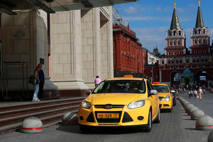 Такси мгу. Такси Кремль. Московское такси. Такси Москва. В центр Москвы на такси.