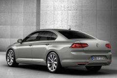Volkswagen показал новый Passat