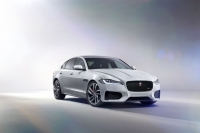 Jaguar представил новый XF