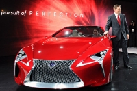 Детройт-2012: Lexus нащупывает стиль