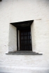 Исторический факт: на нижнем ярусе башни находилась личная тюрьма Демидовых, о чем напоминают сохранившиеся с XVIII в. решетки на окнах
