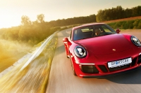 Porsche 911 Carrera GTS: Расправить крылья