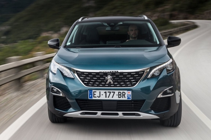 Peugeot 5008: готовь «двушечку»!