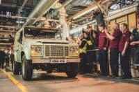 Англичане возобновят производство Land Rover Defender!