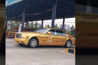 Золотой Rolls-Royce: это такси запомнит каждый пассажир