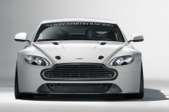 Aston Martin Vantage GT4 показывает стильный спорт