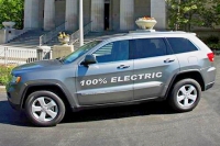 Jeep Grand Cherokee стал «электриком»