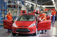 Ford снова сокращает сотрудников