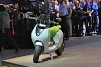 Smart берется за электро скутеры