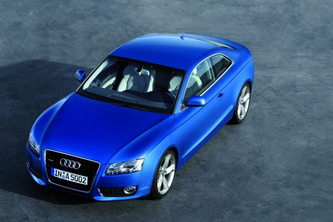 Audi предлагает А5 на 96,5 тыс. руб. дешевле