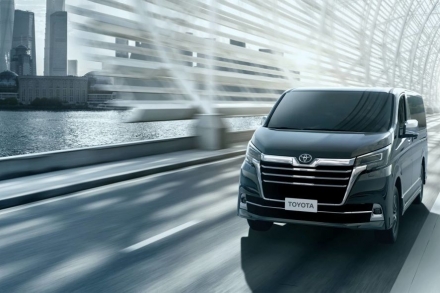 Granvia: еще один роскошный минивэн от Toyota