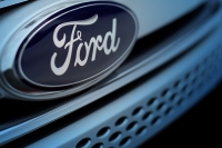 Ford возьмет под крыло дилеров GM