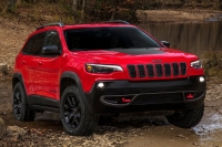 Jeep Cherokee: зачем аутсайдеру рестайлинг?