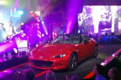 Mazda представила новое поколение MX-5