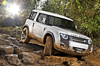 Land Rover покажет новый Defender