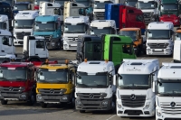 Производители грузовиков 14 лет травили Европу