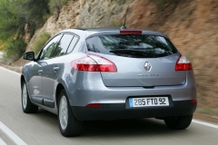Хетчбэк Renault Megane будет доступен в Первомай
