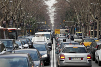 Власти Барселоны запретили въезд старых автомобилей
