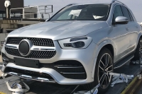 Новый Mercedes-Benz GLE запечатлели в минимальном камуфляже