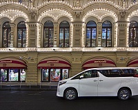 Тест-драйв Toyota Alphard: бизнес-класс на грани авангарда