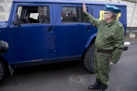 «Тигр» Жириновского прорвался в Луганск