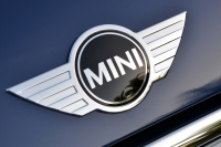 BMW сделает владельцам Mini каршеринг