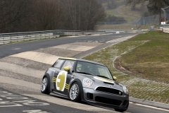 Электрический Mini E Race покорил Нюрбургринг