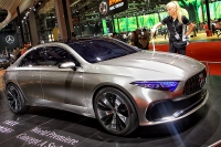 Mercedes-Benz Concept A Sedan: На всякий случай