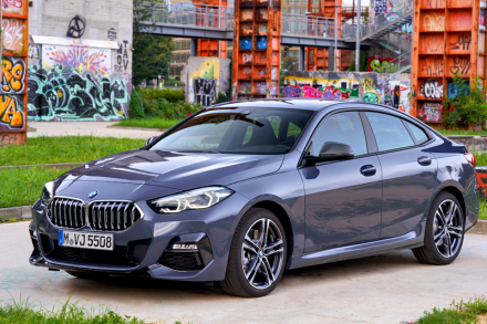 Базовая BMW 2-Series Gran Coupe уложилась в 2 млн рублей